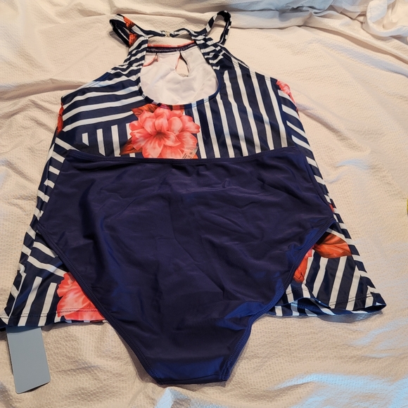 NWT tear drop cut out padded A line high waisted padded tankini large swim suit - Picture 12 of 13